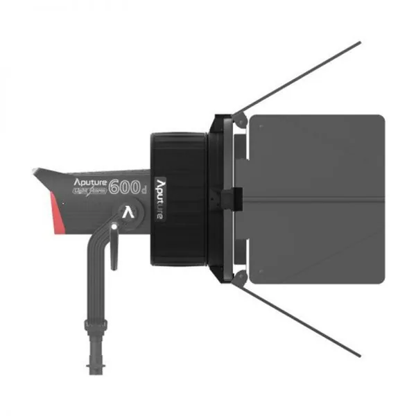 Aputure F10 Fresnel 6