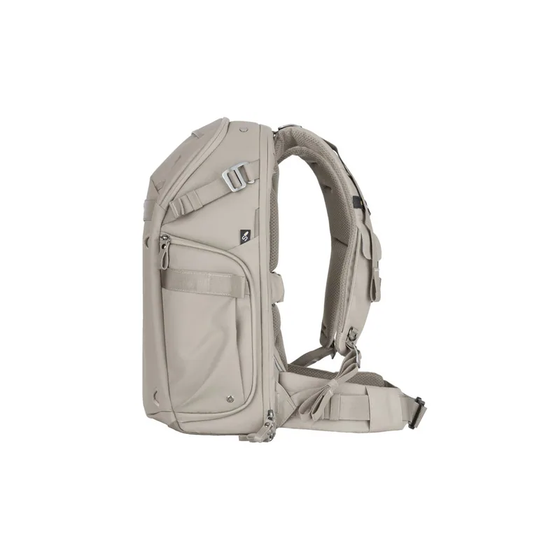 Balo Máy Ảnh Vanguard VEO Metro (Cream, 30L) 8