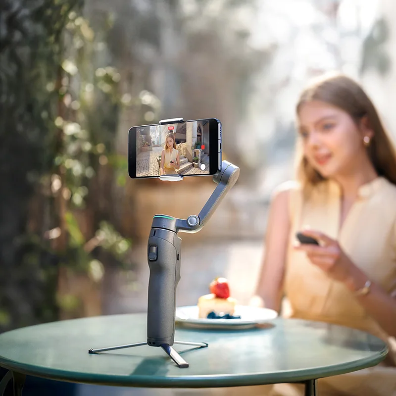 DJI Osmo Mobile 8P Standard Combo 3