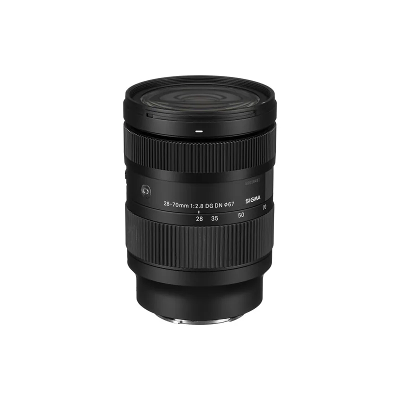 Sigma 28-70mm f/2.8 DG DN (Sony E) 2