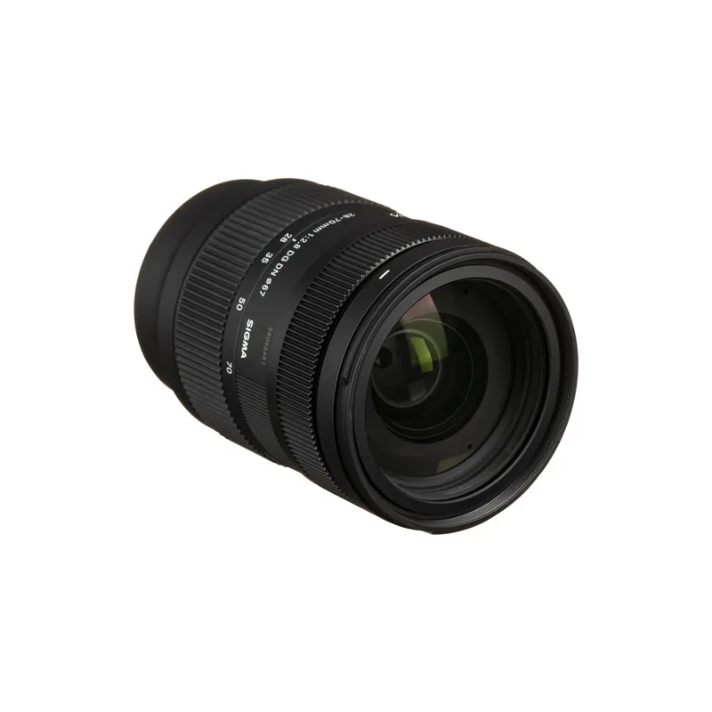 Sigma 28-70mm f/2.8 DG DN (Sony E) 3