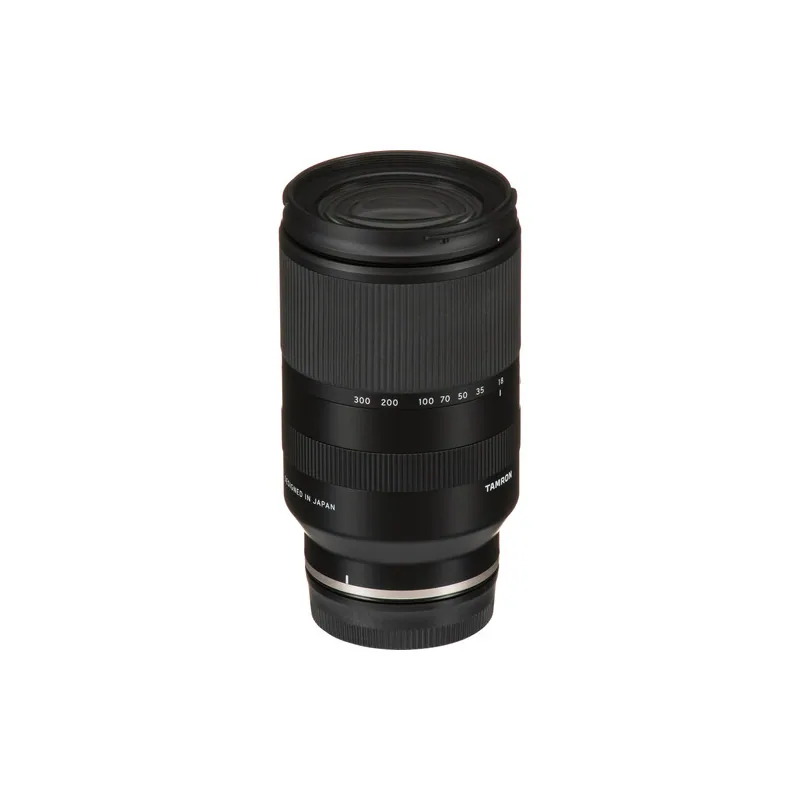 Tamron 18-300mm f/3.5-6.3 Di III-A VC VXD (Sony E) 7