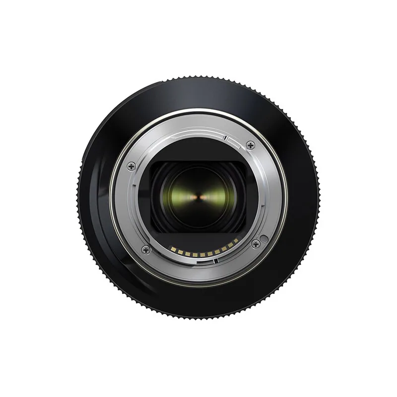 Tamron 35-150mm f/2-2.8 Di III (Sony E) 6
