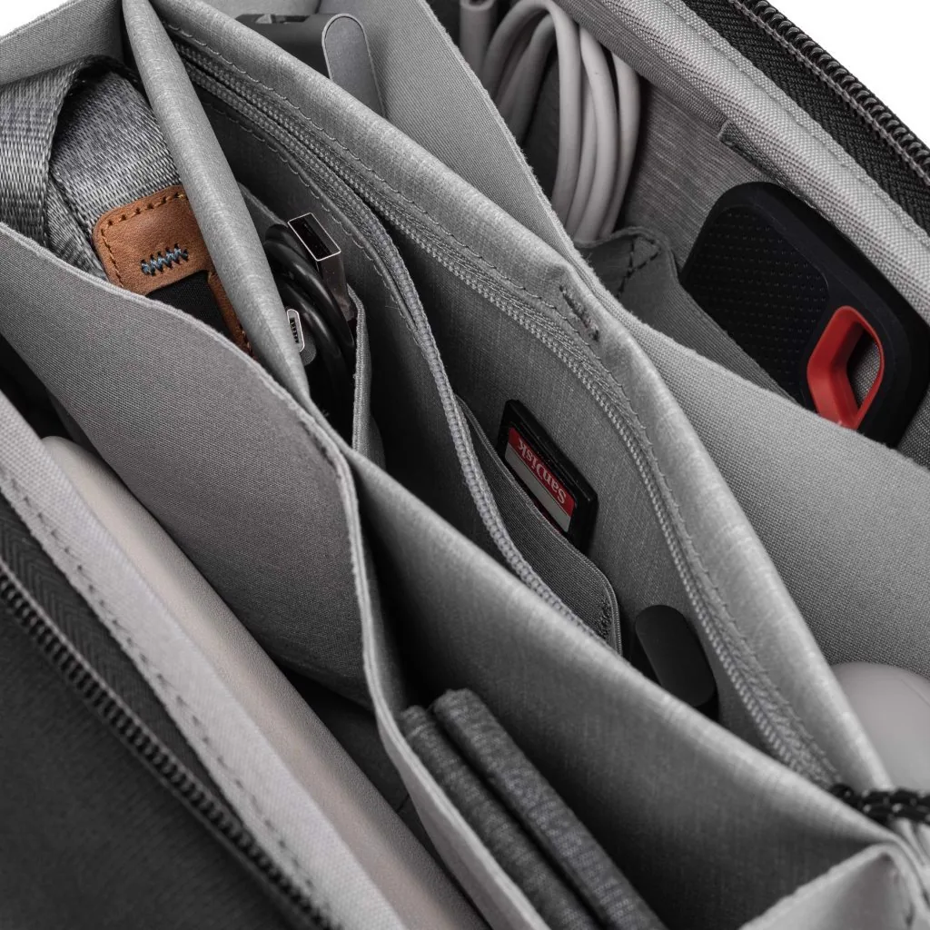 Túi Peak Design Tech Pouch – màu đen 10